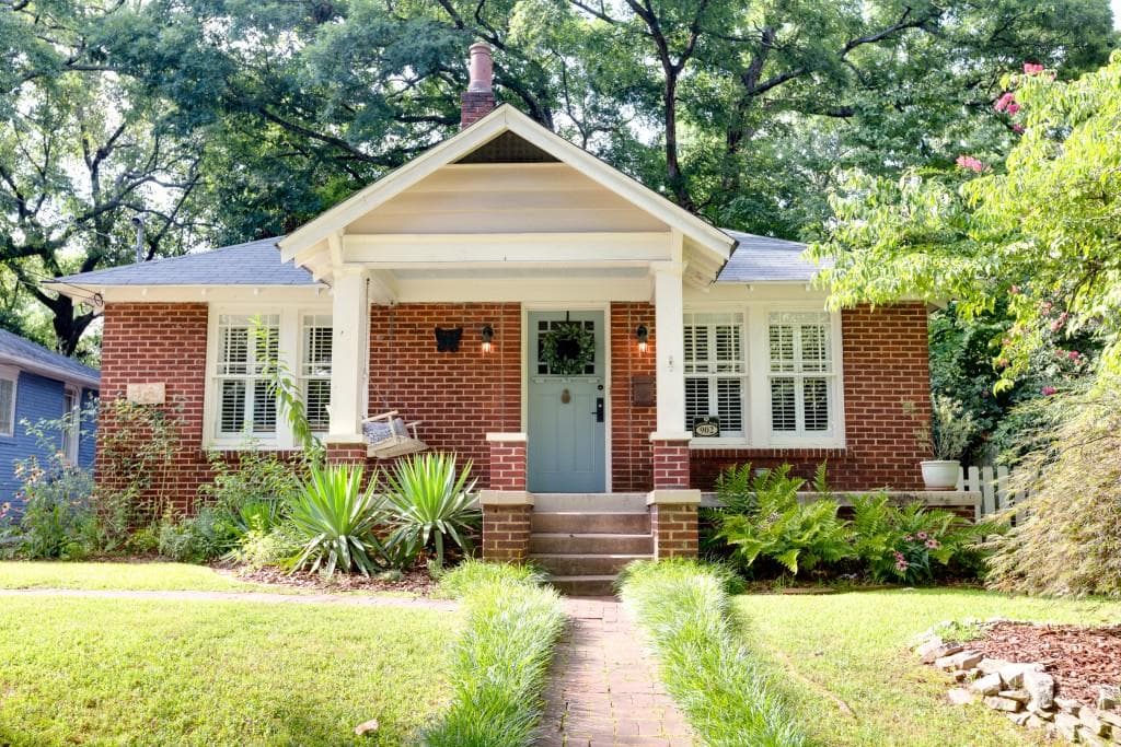 2 bedroom, 1,255 sq ft single family residence sold at 902 Edgewood Avenue, Atlanta, GA 30307