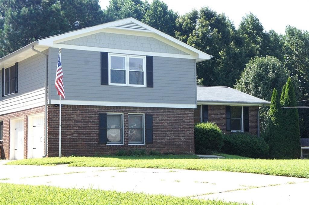2821 Christopher Court, Dunwoody, GA 30360 — most recent listing photo