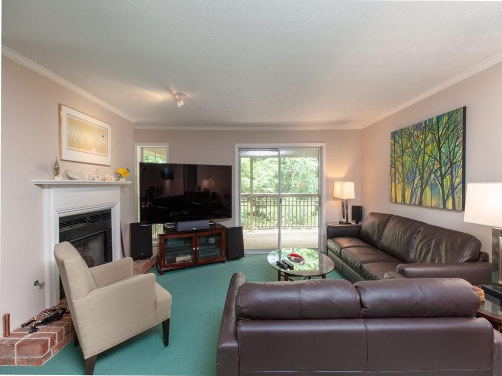 2 bedroom, 1,341 sq ft condominium sold at 804 LENOX Way, Atlanta, GA 30324