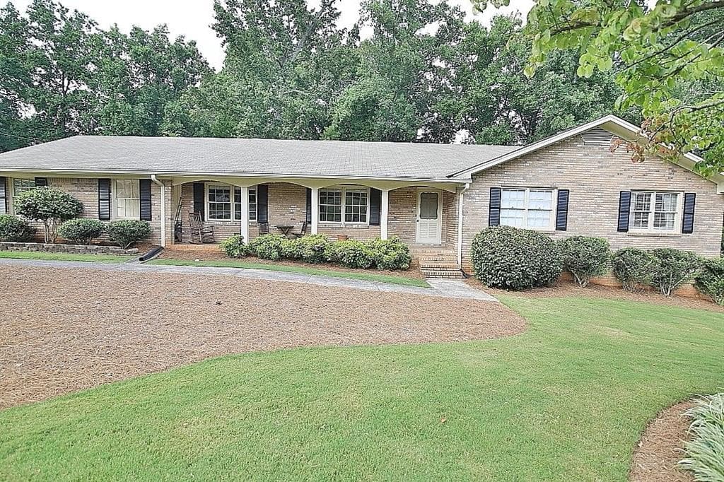 365 Willowbrook Drive, Smyrna, GA 30082 — most recent listing photo