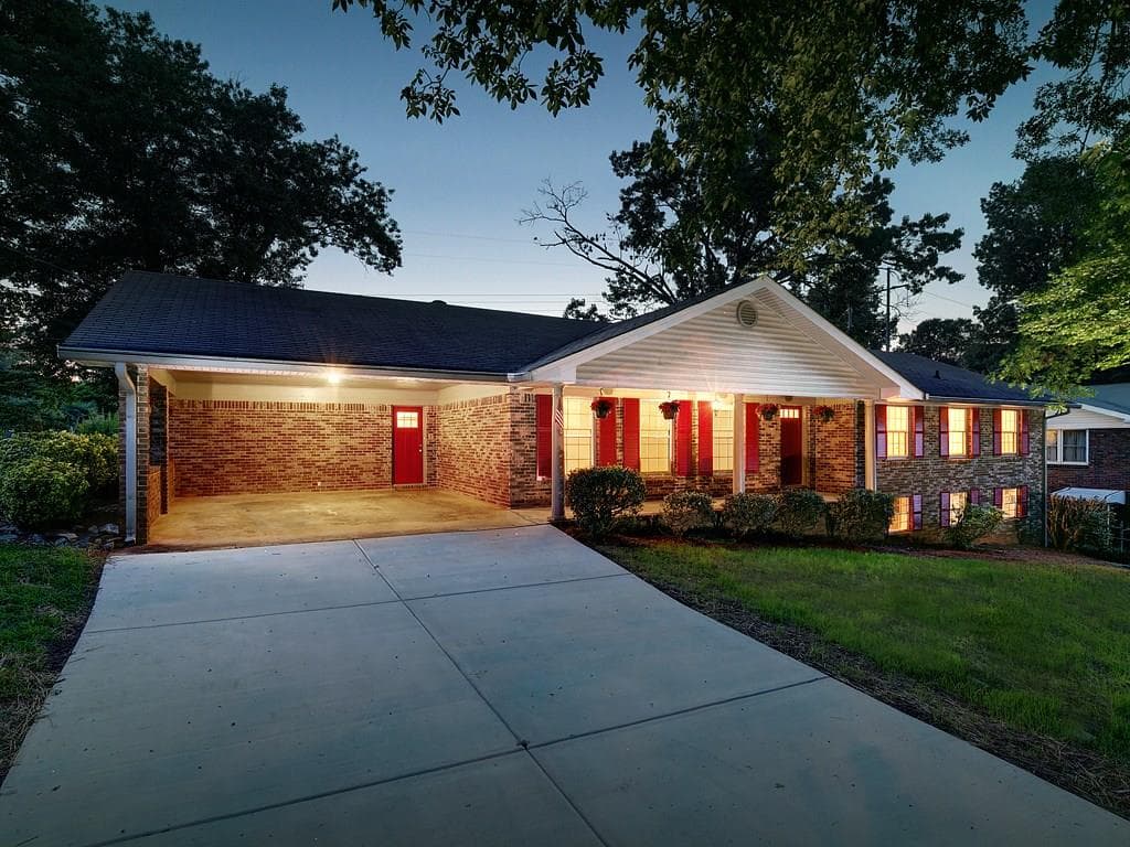 3 bedroom, 1,821 sq ft single family residence sold at 3810 William Paul Drive, Austell, GA 30106