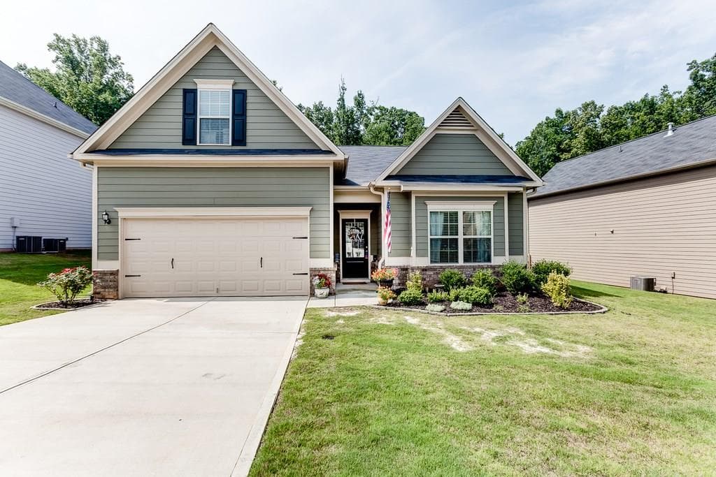 4 bedroom, 2,010 sq ft single family residence sold at 241 Stonewood Creek Drive, Dallas, GA 30132