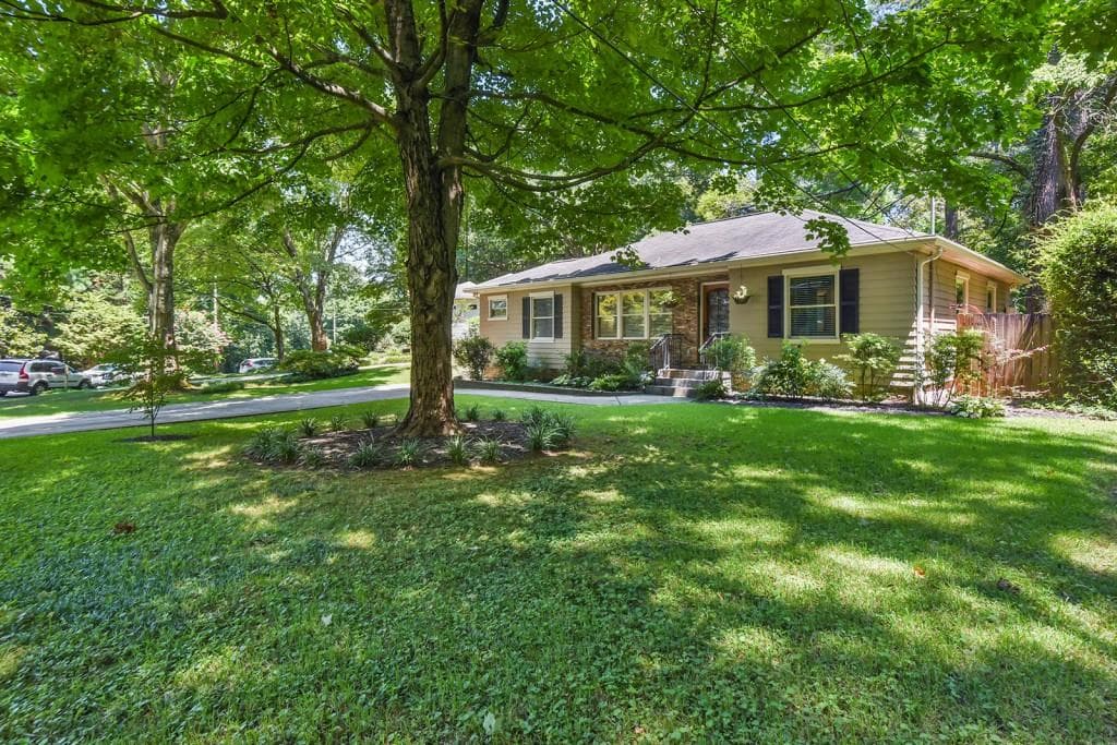 3 bedroom, 1,227 sq ft single family residence sold at 967 Lindridge Drive, Atlanta, GA 30324