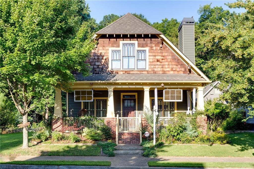 4 bedroom, 2,205 sq ft single family residence sold at 1325 Benteen Park Drive, Atlanta, GA 30315