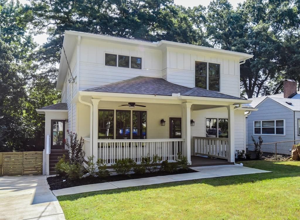 4 bedroom, 3,058 sq ft single family residence sold at 207 Mellrich Avenue, Atlanta, GA 30317