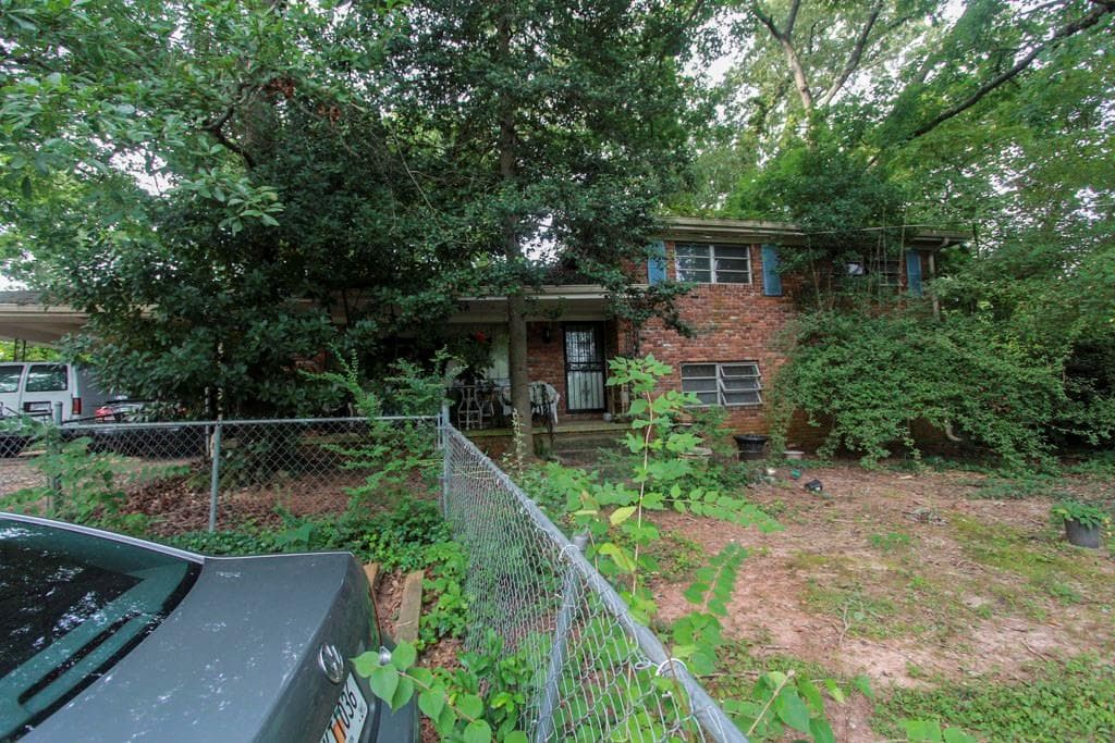 4 bedroom, 2,143 sq ft single family residence sold at 2539 Glenwood Avenue, Atlanta, GA 30317