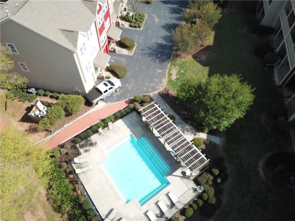 3 bedroom, 2,408 sq ft townhouse sold at 1226 Bowersville Highway 11, Hartwell, GA 30643