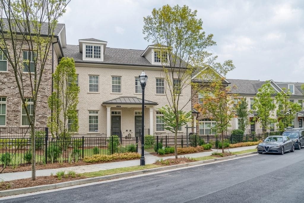 4137 Township Parkway, Sandy Springs, GA 30342 — most recent listing photo
