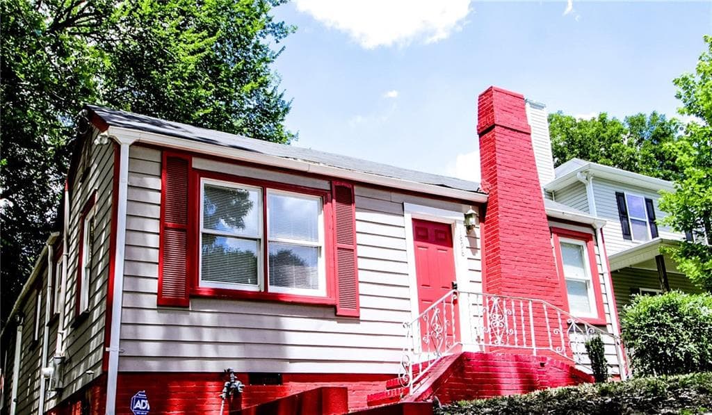 4 bedroom, 1,568 sq ft single family residence sold at 1898 Memorial Drive, Atlanta, GA 30317