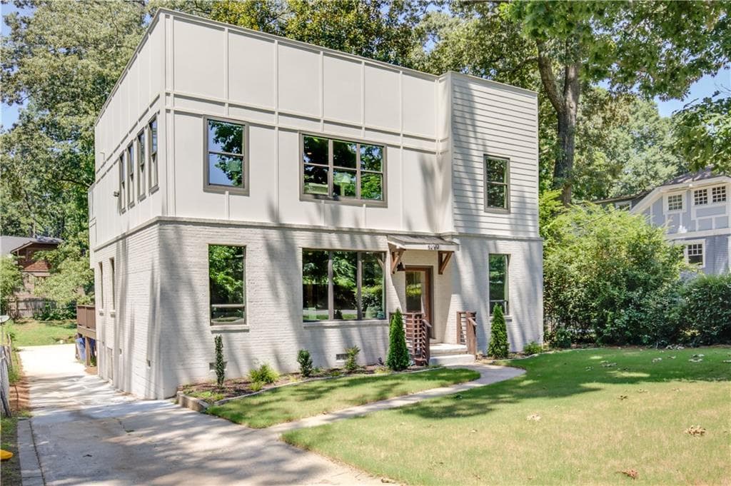 5 bedroom, 4,531 sq ft single family residence sold at 2690 Alston Drive, Atlanta, GA 30317