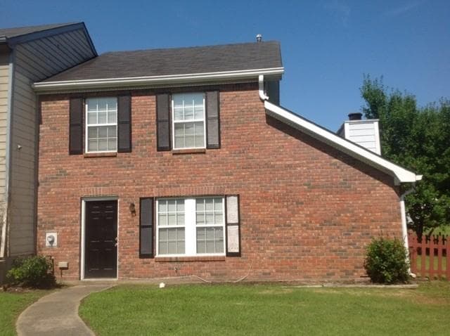 2 bedroom, 1,366 sq ft single family residence sold at 8820 W Chase Drive, Douglasville, GA 30134