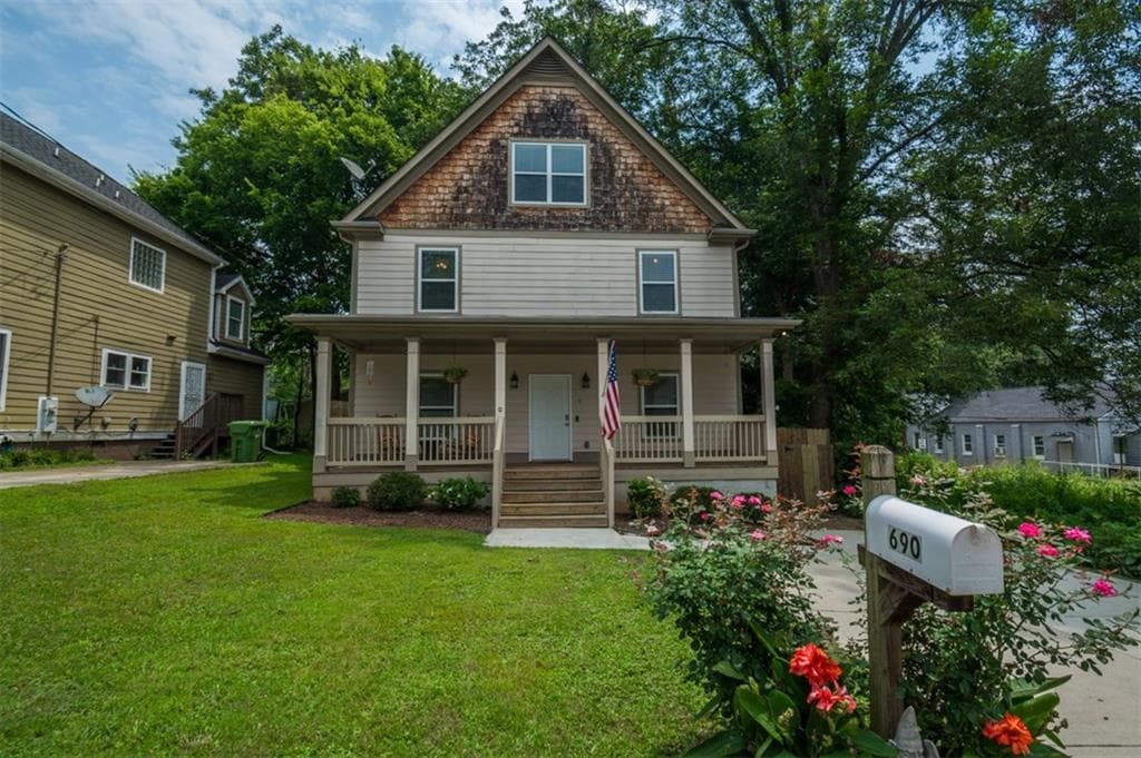 4 bedroom, 2,205 sq ft single family residence sold at 690 Terry Street, Atlanta, GA 30315