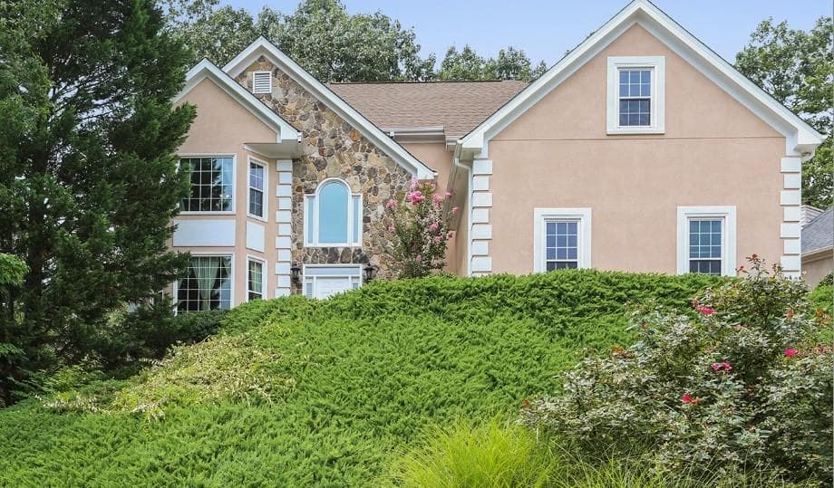 5 bedroom, 3,722 sq ft single family residence sold at 3185 Kingshouse Commons, Johns Creek, GA 30022