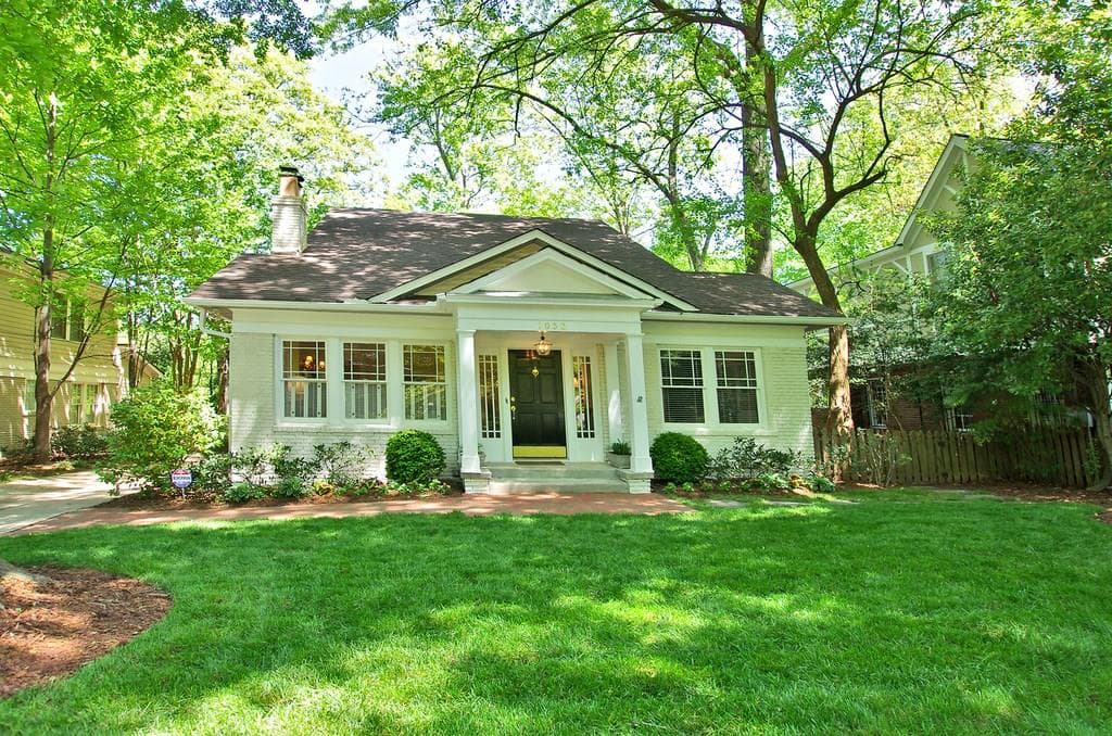 4 bedroom, 2,671 sq ft single family residence sold at 1032 Cumberland Road, Atlanta, GA 30306
