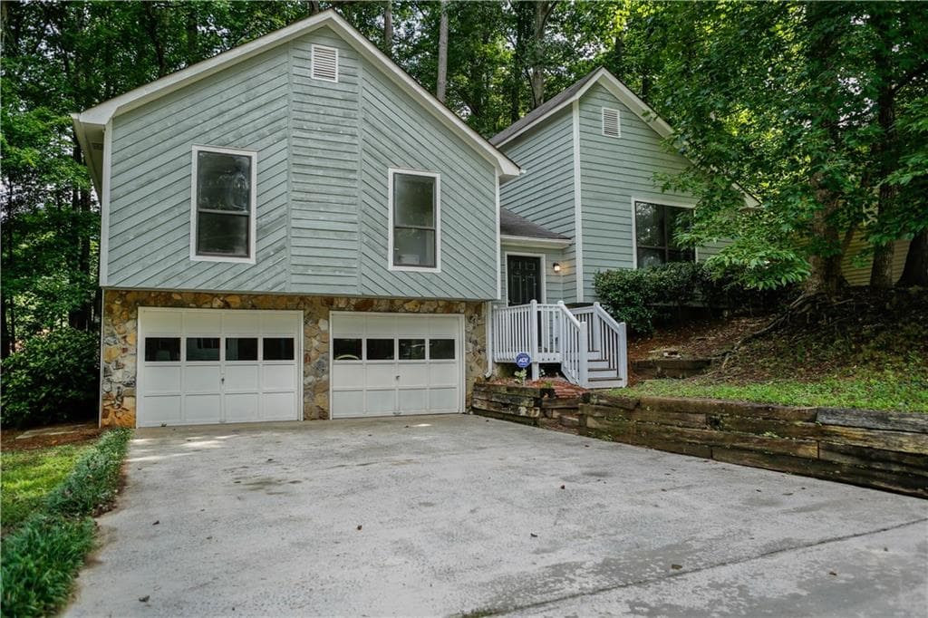 3 bedroom, 1,732 sq ft single family residence sold at 3060 Pritchards Mill Trail, Douglasville, GA 30135