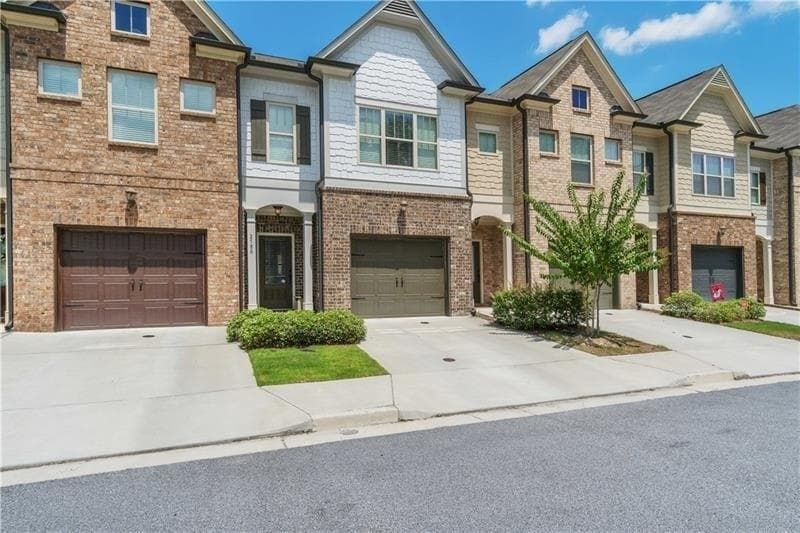 3 bedroom, 2,035 sq ft townhouse sold at 2788 Archway Lane, Atlanta, GA 30341