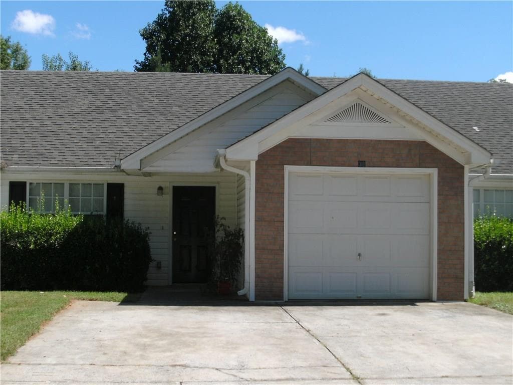 2 bedroom, 876 sq ft townhouse sold at 209 E Wilson Street 38, Villa Rica, GA 30180
