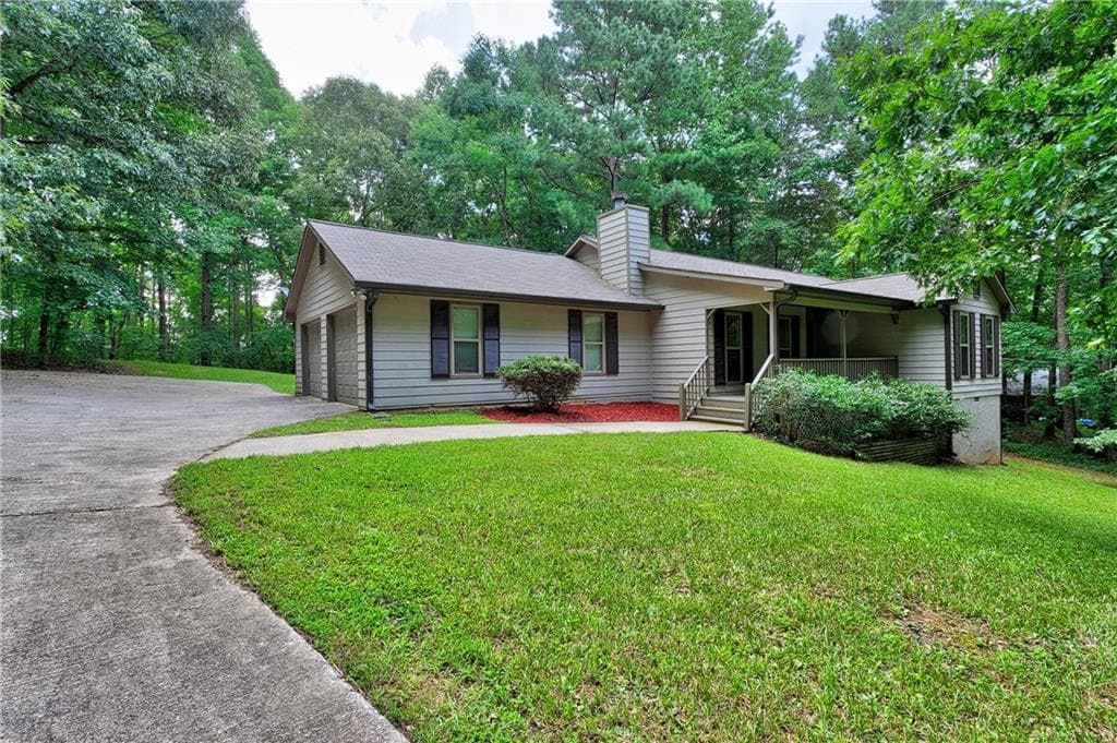 9935 Rivertown Road, Chattahoochee Hills, GA 30268 — most recent listing photo