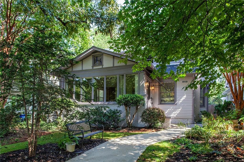 3 bedroom, 2,023 sq ft single family residence sold at 1012 Highland View, Atlanta, GA 30306