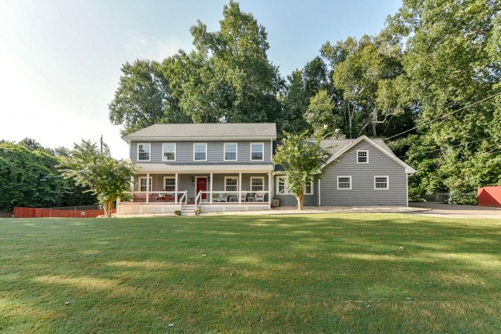 5 bedroom, 4,600 sq ft single family residence sold at 3986 Spalding Lane, Atlanta, GA 30350