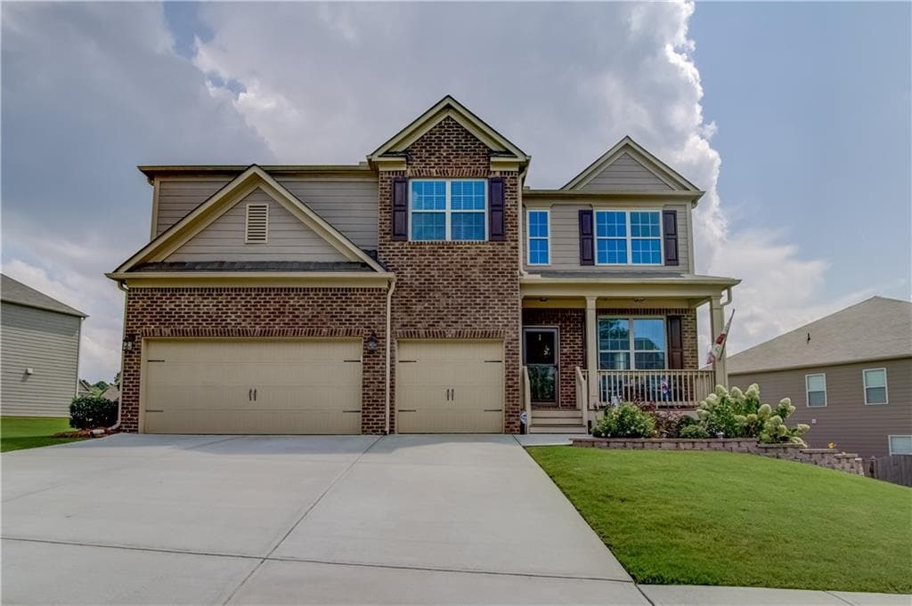 6 bedroom, 5,040 sq ft single family residence sold at 2403 Cain Circle, Dacula, GA 30019