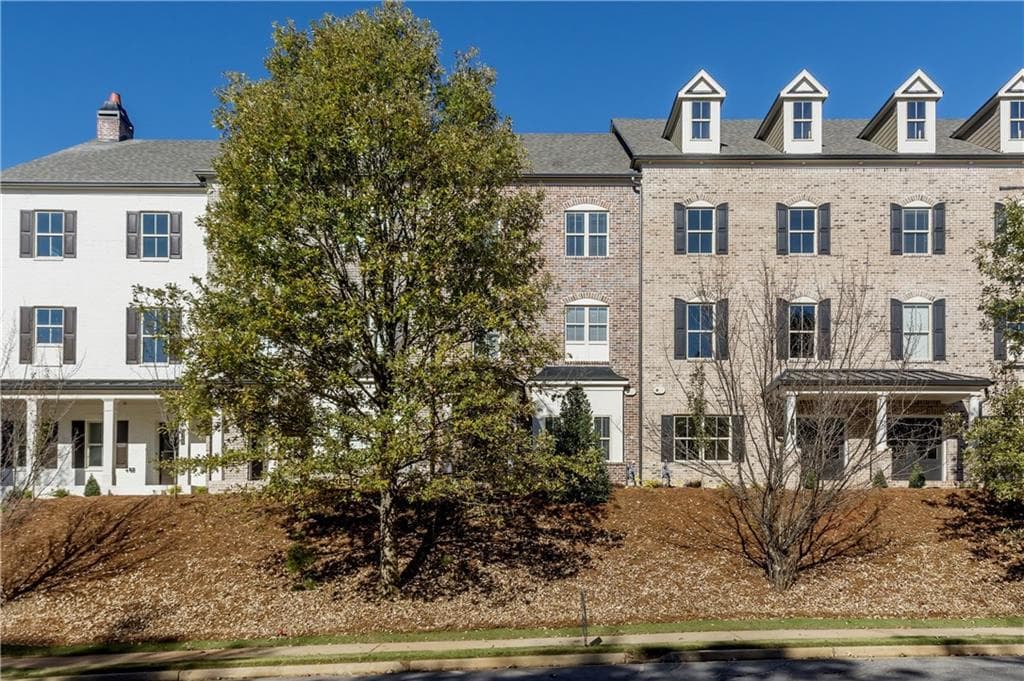 4 bedroom, 2,107 sq ft townhouse sold at 1918 Forte Lane, Alpharetta, GA 30009