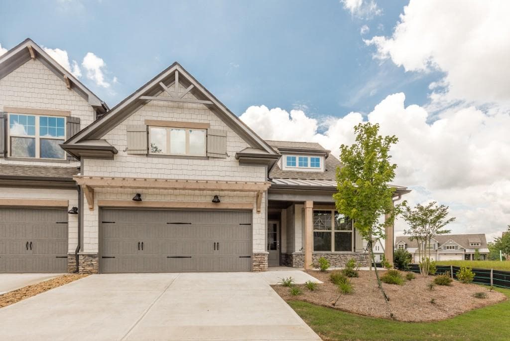 2 bedroom, 1,801 sq ft townhouse sold at 103 Woodsdale Drive 5002, Canton, GA 30114