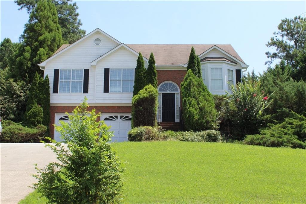 5 bedroom, 2,139 sq ft single family residence sold at 5535 Forest Falls Drive, Loganville, GA 30052