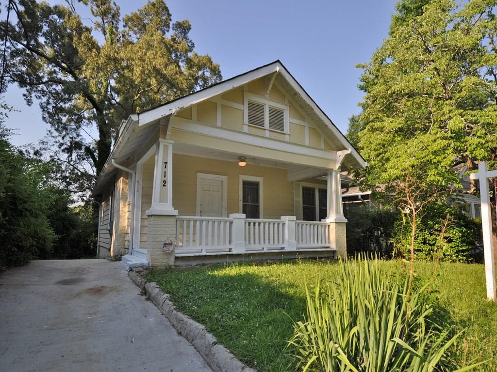 3 bedroom, 1,206 sq ft single family residence sold at 712 Catherine Street, Atlanta, GA 30310