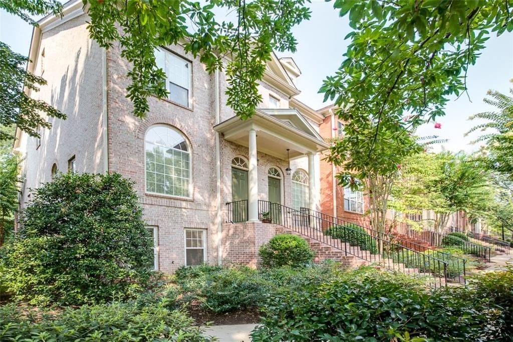3 bedroom, 2,070 sq ft townhouse sold at 1145 Providence Place, Decatur, GA 30033