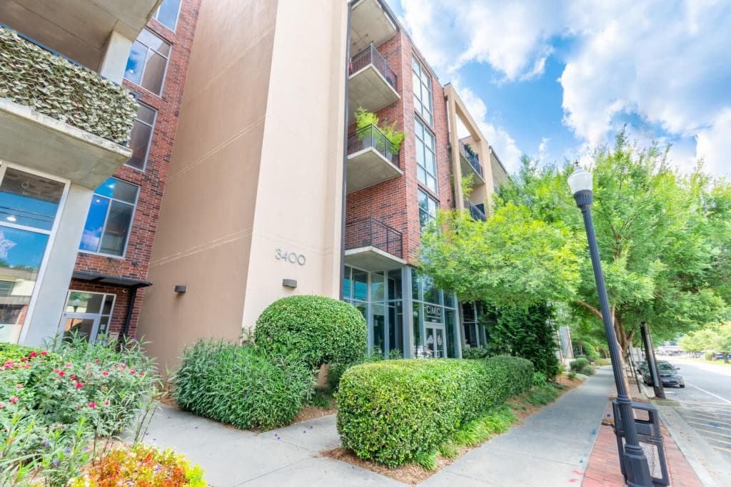 2 bedroom, 1,020 sq ft condominium sold at 3400 Malone Drive 207, Atlanta, GA 30341