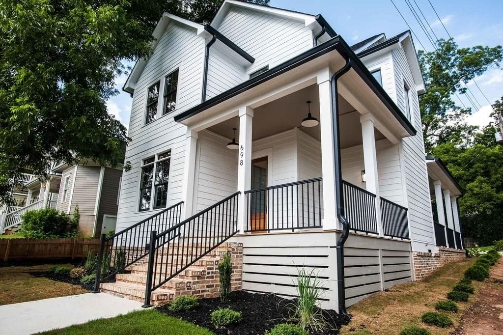 4 bedroom, 3,542 sq ft single family residence sold at 698 Grant Terrace, Atlanta, GA 30315