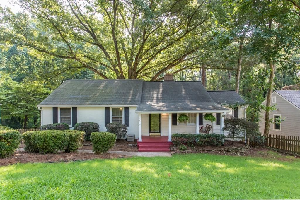 3 bedroom, 1,264 sq ft single family residence sold at 1214 Thomas Road, Decatur, GA 30030