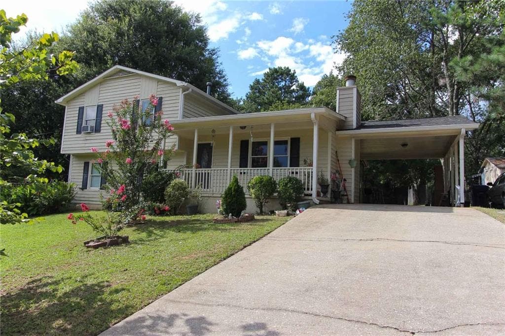 5 bedroom single family residence sold at 1330 Prospectors Drive, Lawrenceville, GA 30043