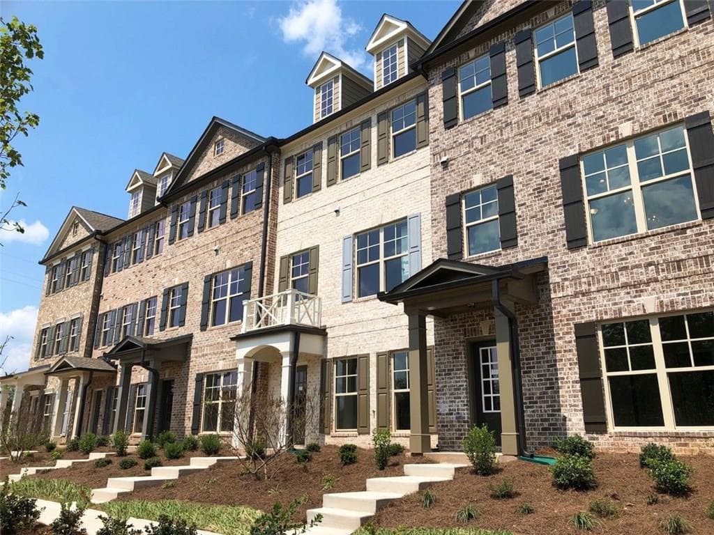 3 bedroom, 1,919 sq ft townhouse sold at 3842 Miranda Court, Suwanee, GA 30024