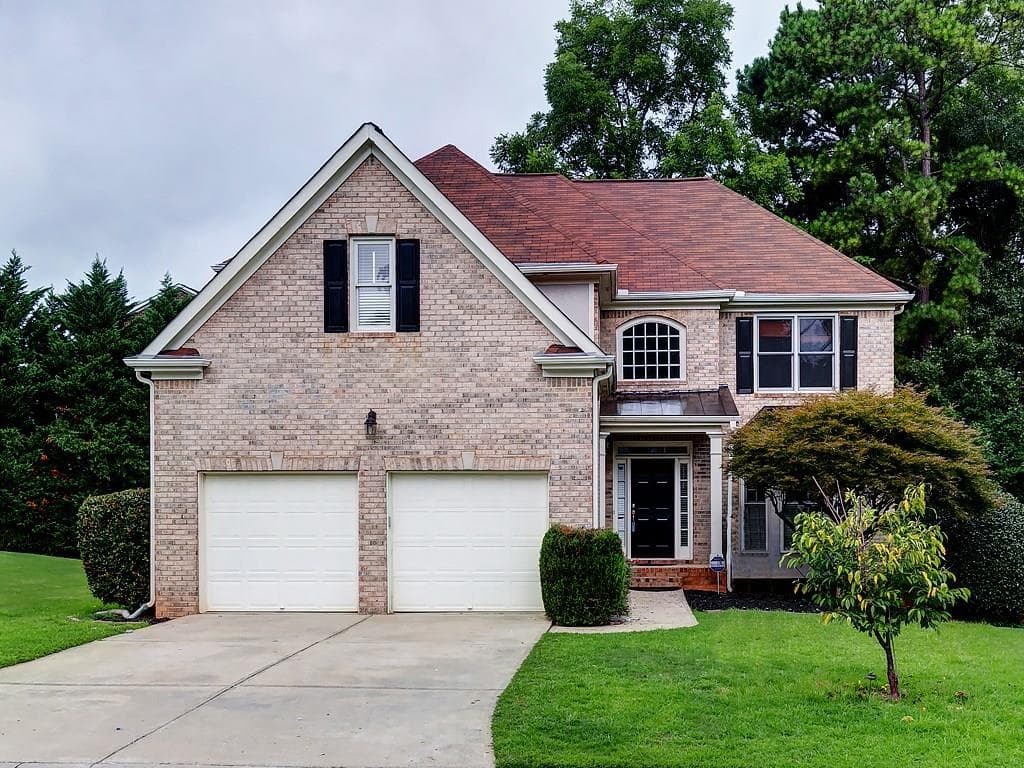 5 bedroom, 4,062 sq ft single family residence sold at 3070 Montclair Circle, Smyrna, GA 30080