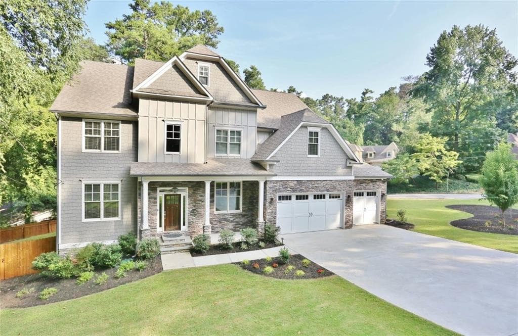 5 bedroom, 3,987 sq ft single family residence sold at 2811 Shady Valley Drive, Atlanta, GA 30324