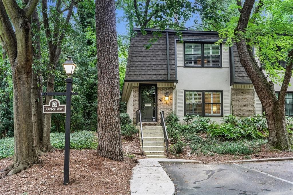 2 bedroom, 1,252 sq ft condominium sold at 1 Arpege Way, Atlanta, GA 30327