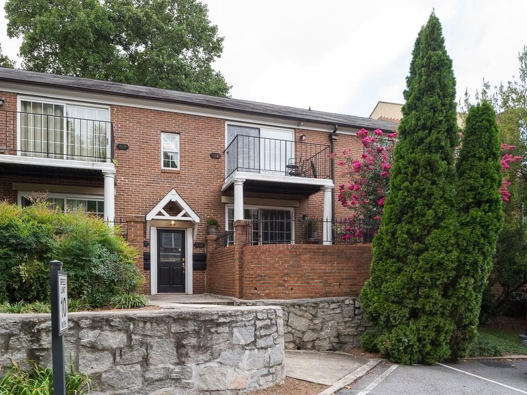 2 bedroom, 1,088 sq ft condominium sold at 1634 Ponce De Leon Avenue 304, Atlanta, GA 30307