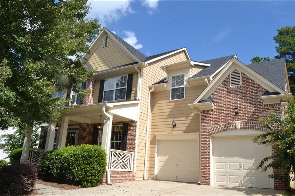 4 bedroom, 2,351 sq ft single family residence sold at 6625 River Island Circle, Buford, GA 30518