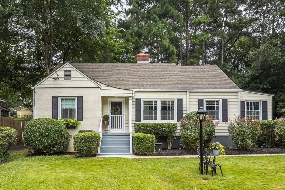 3 bedroom, 1,898 sq ft single family residence sold at 990 Lindbergh Drive, Atlanta, GA 30324