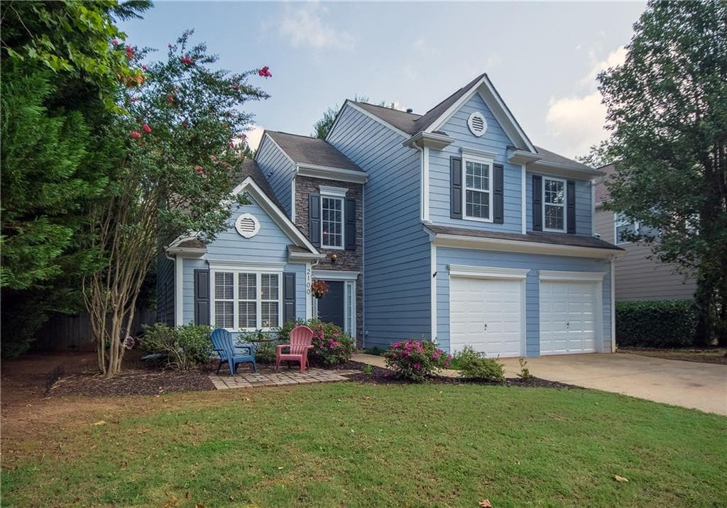 4 bedroom, 2,237 sq ft single family residence sold at 2100 Westwind Drive, Roswell, GA 30075