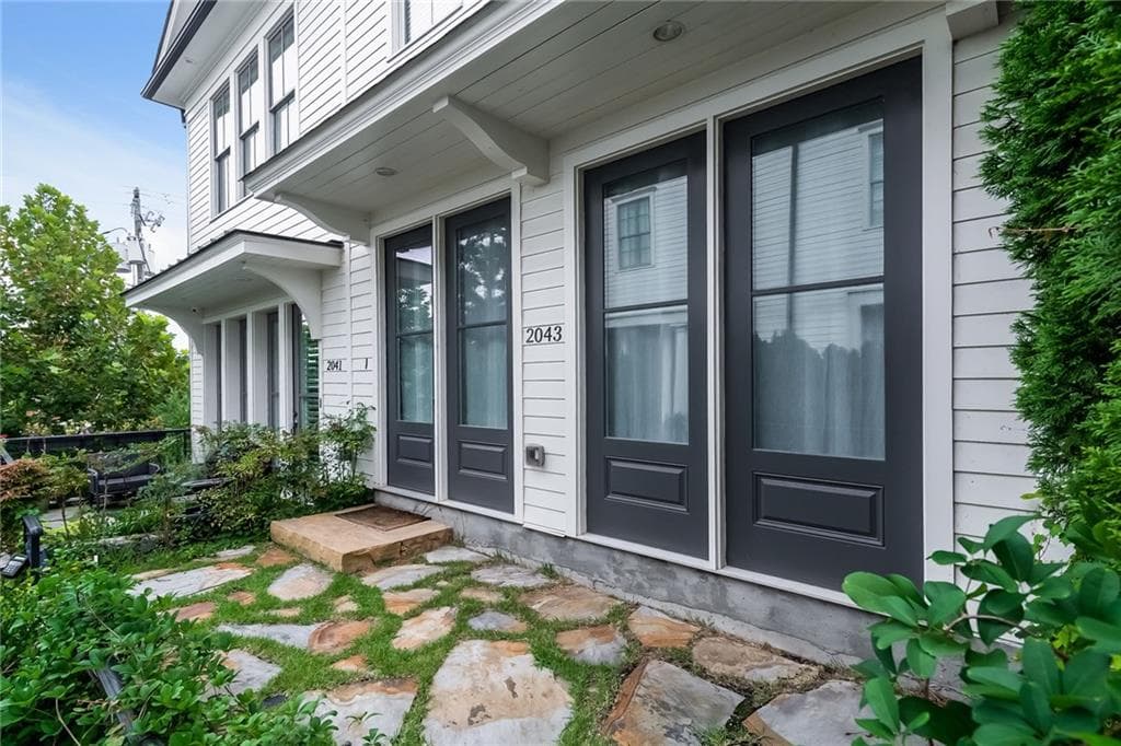 3 bedroom, 2,040 sq ft townhouse sold at 2043 Telfair Circle, Atlanta, GA 30324