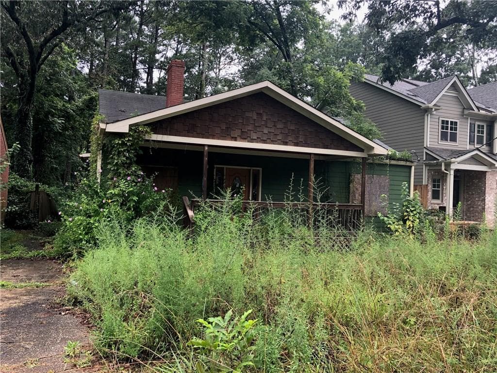 4 bedroom, 2,206 sq ft single family residence sold at 381 Hooper Street, Atlanta, GA 30317