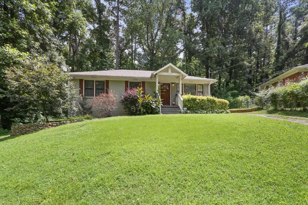 3 bedroom, 1,305 sq ft single family residence sold at 2584 Patrick Court, Atlanta, GA 30317