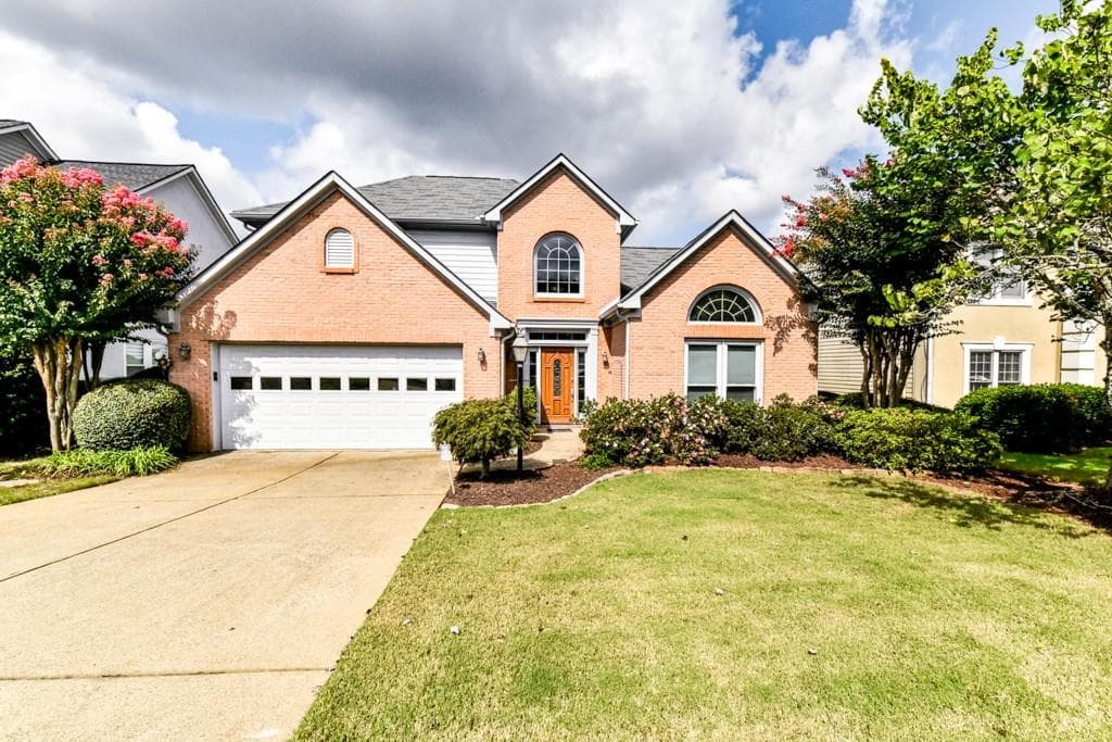 3 bedroom, 2,333 sq ft single family residence sold at 308 Fairbrook Circle, Marietta, GA 30067