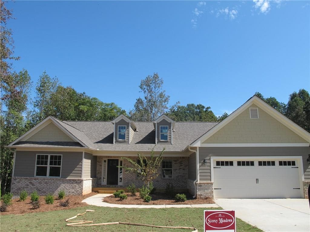 4 bedroom, 2,400 sq ft single family residence sold at 470 Katherine Drive, Jefferson, GA 30549