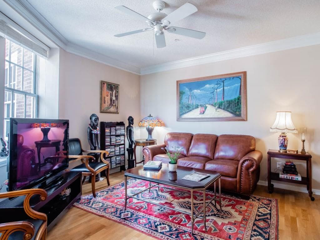1 bedroom, 902 sq ft condominium sold at 800 Peachtree Street 406, Atlanta, GA 30308