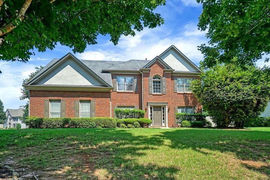 4 bedroom, 2,532 sq ft single family residence sold at 8401 Sundial Court, Suwanee, GA 30024