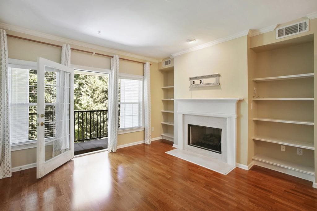 3275 Lenox Road 206, Atlanta, GA 30324 — most recent listing photo